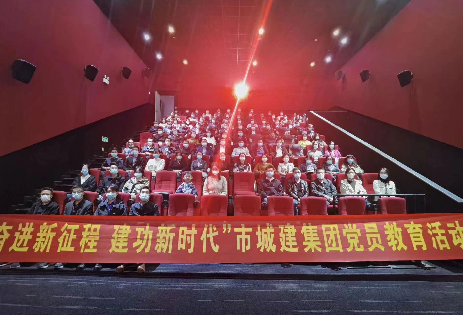 d3bd5bf424bb3bd88bc48125b1b79283.jpg 電影1.jpg